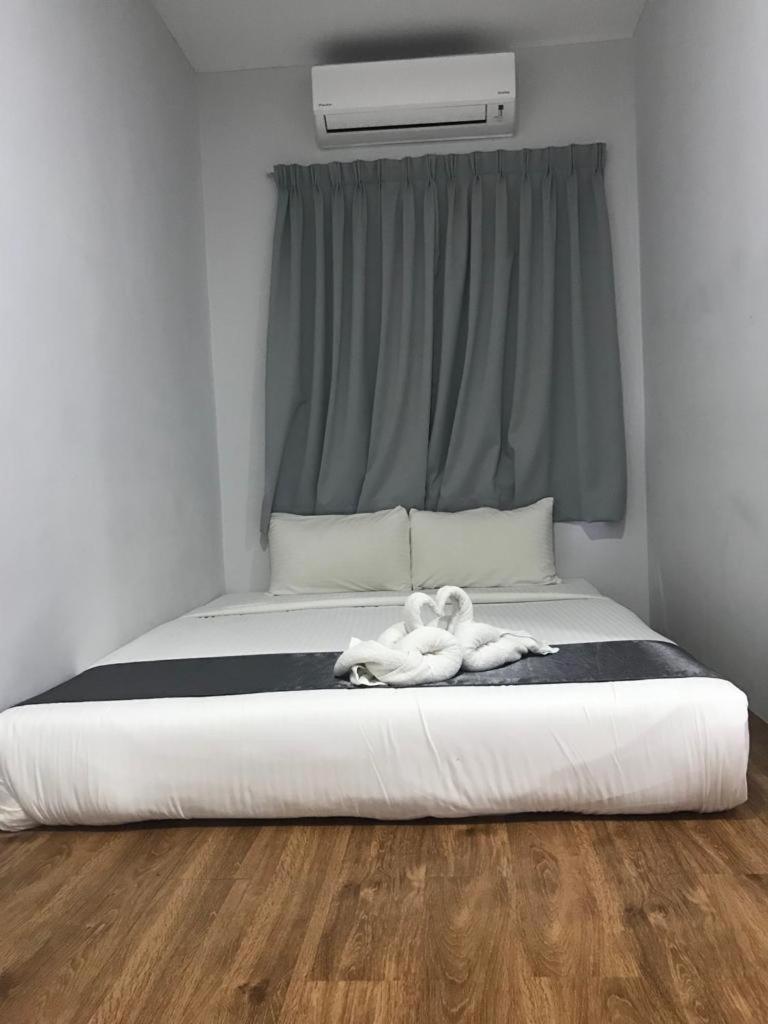 Kimal Hotel Kamunting Taiping Buitenkant foto